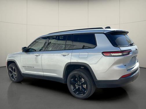 2022 Jeep Grand Cherokee L Altitude