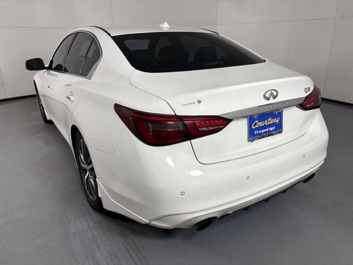 Pure White 2018 INFINITI Q50 3.0t LUXE