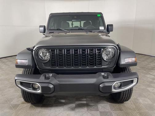 2025 Jeep Gladiator Sport S