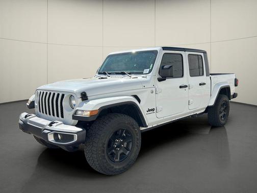 Bright White Clearcoat 2020 Jeep Gladiator Sport S