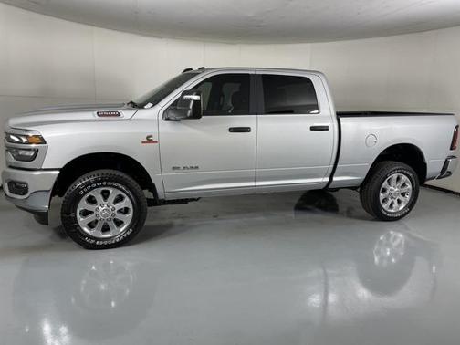 2025 RAM 2500 Big Horn Crew Cab 4x4 6'4' Box