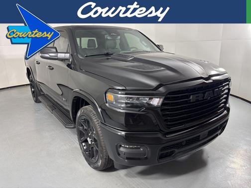 Diamond Black Crystal Pearlcoat 2026 RAM 1500 Laramie