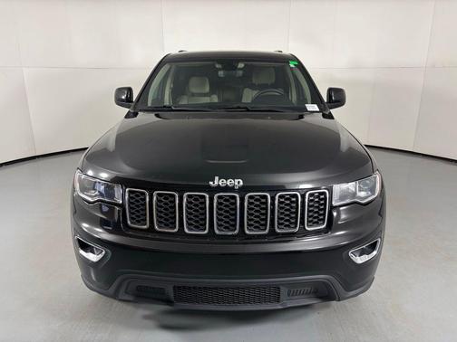 2022 Jeep Grand Cherokee Laredo