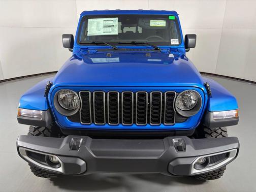 2025 Jeep Gladiator High Tide