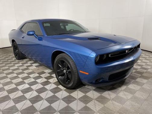 2021 Dodge Challenger SXT