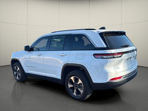 Bright White Clearcoat 2022 Jeep Grand Cherokee 4xe Base