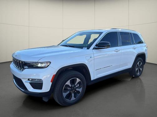 Bright White Clearcoat 2022 Jeep Grand Cherokee 4xe Base