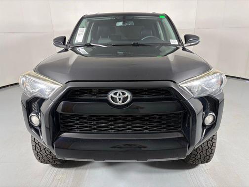 Midnight Black Metallic 2018 Toyota 4Runner SR5 Premium