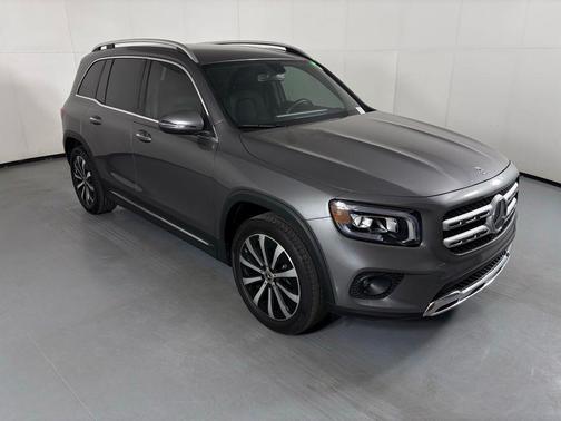 Mountain Gray Metallic 2022 Mercedes-Benz GLB 250 Base