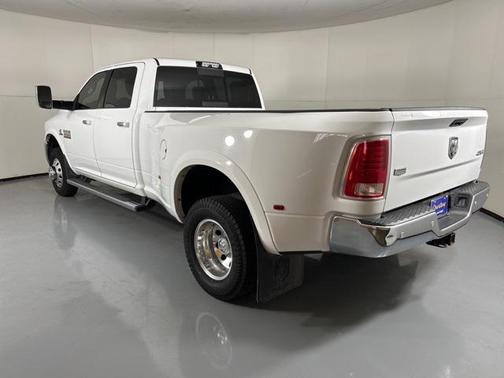 2018 RAM 3500 Laramie Crew Cab 4x4 8' Box