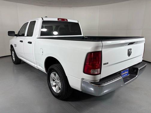Bright White Clearcoat 2024 RAM 1500 Classic SLT