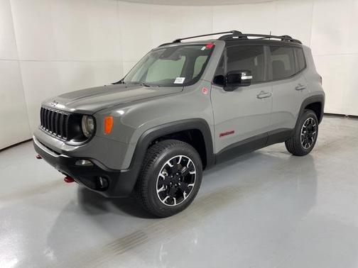 2023 Jeep Renegade Trailhawk