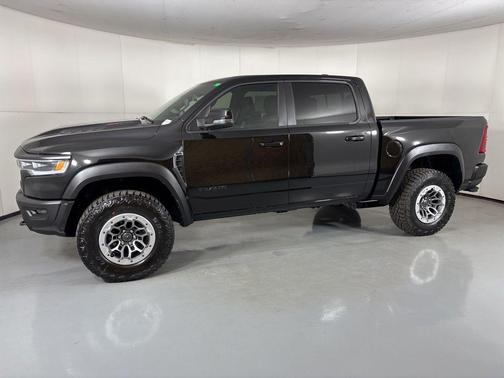 2026 RAM 1500 RHO Crew Cab 4x4 5'7' Box