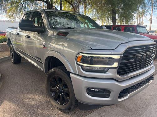 2022 RAM 2500 Laramie Crew Cab 4x4 6'4' Box
