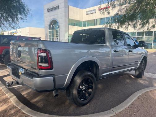 2022 RAM 2500 Laramie Crew Cab 4x4 6'4' Box