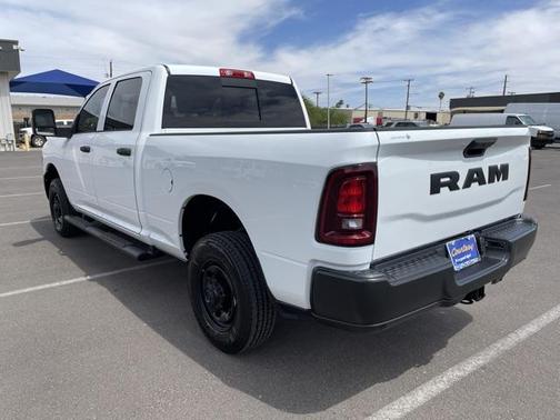 2025 RAM 2500 Tradesman Crew Cab 4x2 6'4' Box