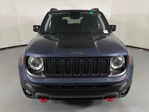 2022 Jeep Renegade Trailhawk