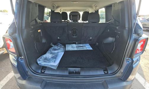 2022 Jeep Renegade Trailhawk