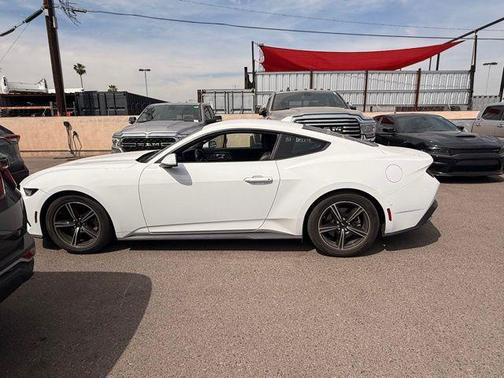 2024 Ford Mustang EcoBoost