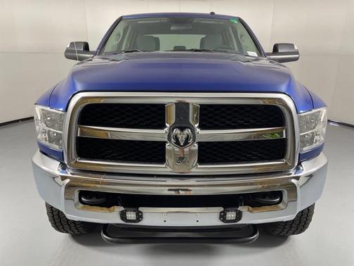 2018 RAM 2500 Tradesman Crew Cab 4x4 6'4' Box