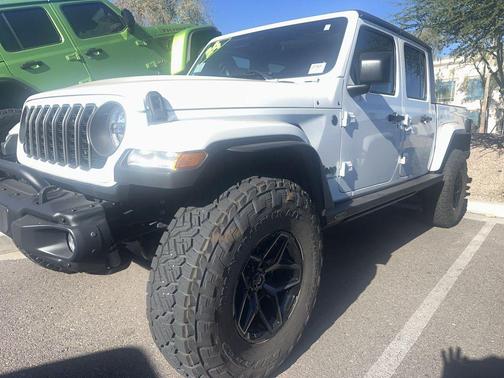 2024 Jeep Gladiator Sport S