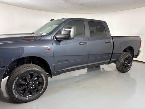 2026 RAM 2500 Big Horn Crew Cab 4x4 6'4' Box