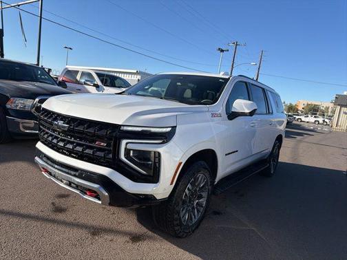 2025 Chevrolet Suburban 4WD Z71