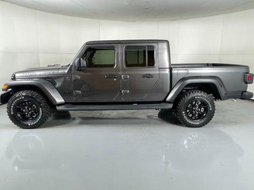 2025 Jeep Gladiator High Tide