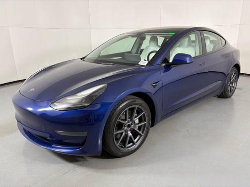 2023 Tesla Model 3 Standard Range