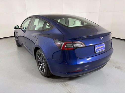 2023 Tesla Model 3 Standard Range