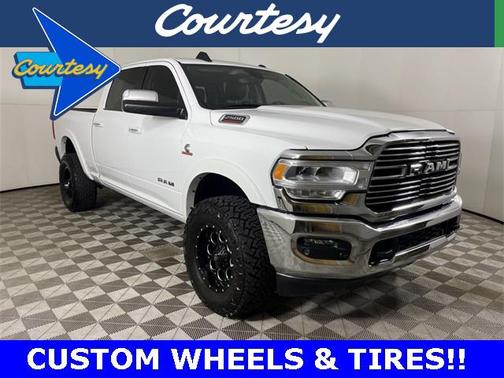 2022 RAM 2500 Laramie Crew Cab 4x4 6'4' Box