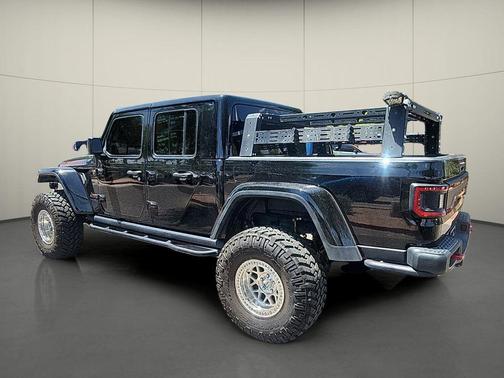 Black Clearcoat 2020 Jeep Gladiator Rubicon