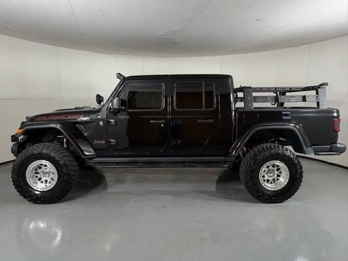 Black Clearcoat 2020 Jeep Gladiator Rubicon