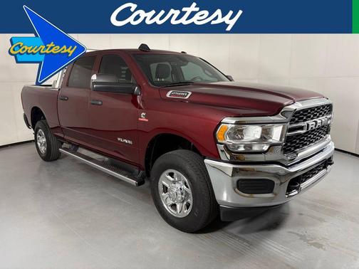 Delmonico Red Pearlcoat 2022 RAM 2500 Tradesman Crew Cab 4x4 6'4' Box