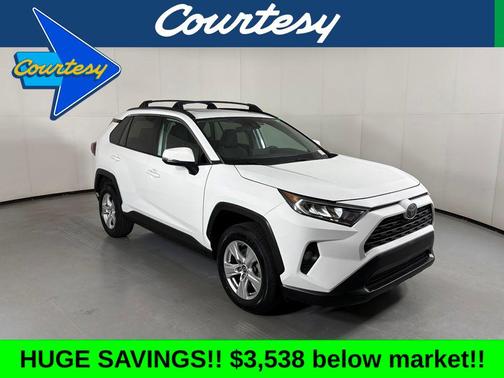 Super White 2019 Toyota RAV4 XLE