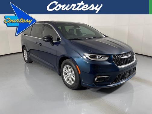 2025 Chrysler Pacifica L