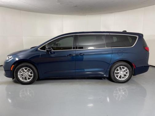 2025 Chrysler Pacifica L