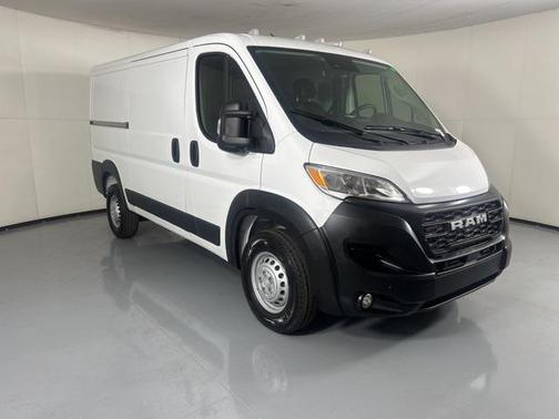 2025 RAM ProMaster 1500 Low Roof