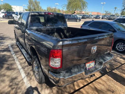 2022 RAM 2500 Tradesman Crew Cab 4x4 6'4' Box