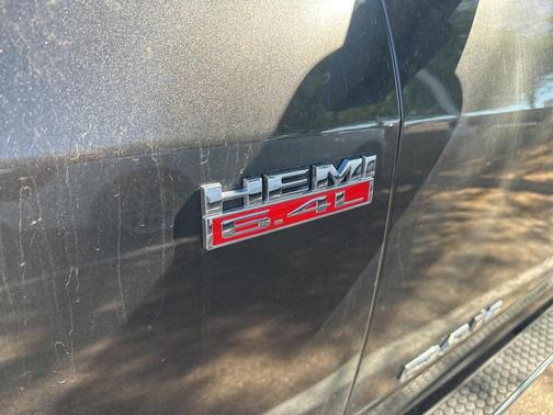 2022 RAM 2500 Tradesman Crew Cab 4x4 6'4' Box