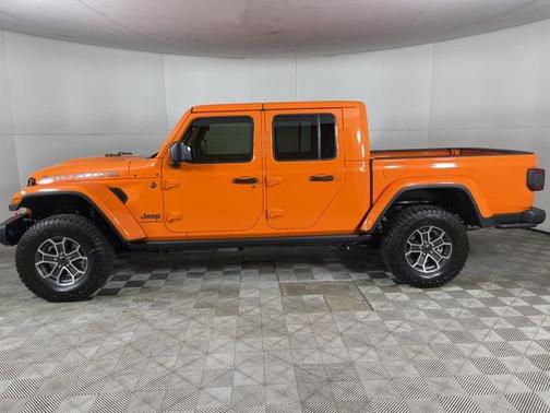 2025 Jeep Gladiator Mojave X