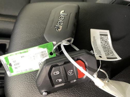 2025 Jeep Gladiator Sport S