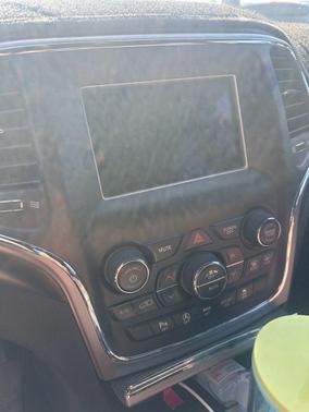 2018 Jeep Grand Cherokee Laredo E