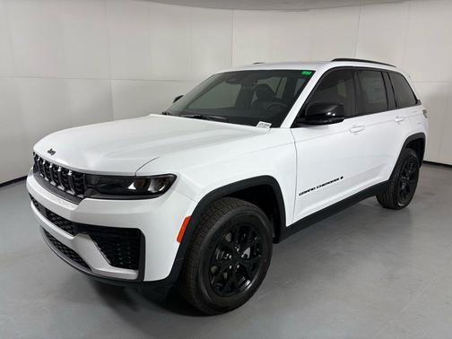 2026 Jeep Grand Cherokee Altitude