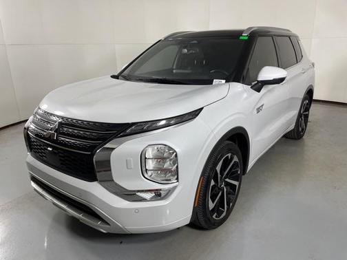 2023 Mitsubishi Outlander PHEV SEL