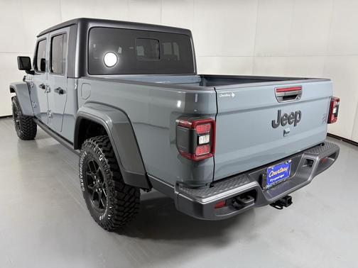 2026 Jeep Gladiator Willys 4x4