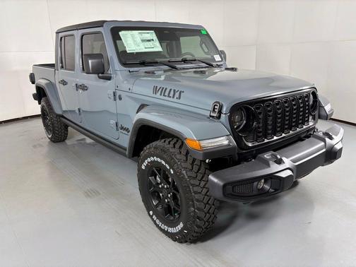 2026 Jeep Gladiator Willys 4x4