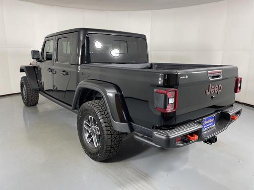 2025 Jeep Gladiator Mojave X