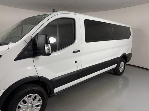2022 Ford Transit-350 XLT