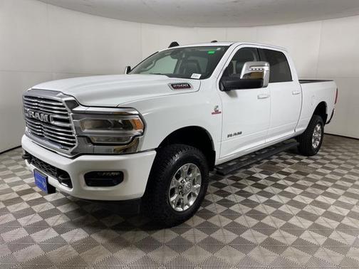 2023 RAM 2500 Laramie Crew Cab 4x4 6'4' Box